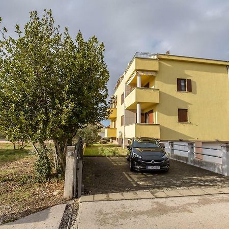 زادار Apartment Happy المظهر الخارجي الصورة