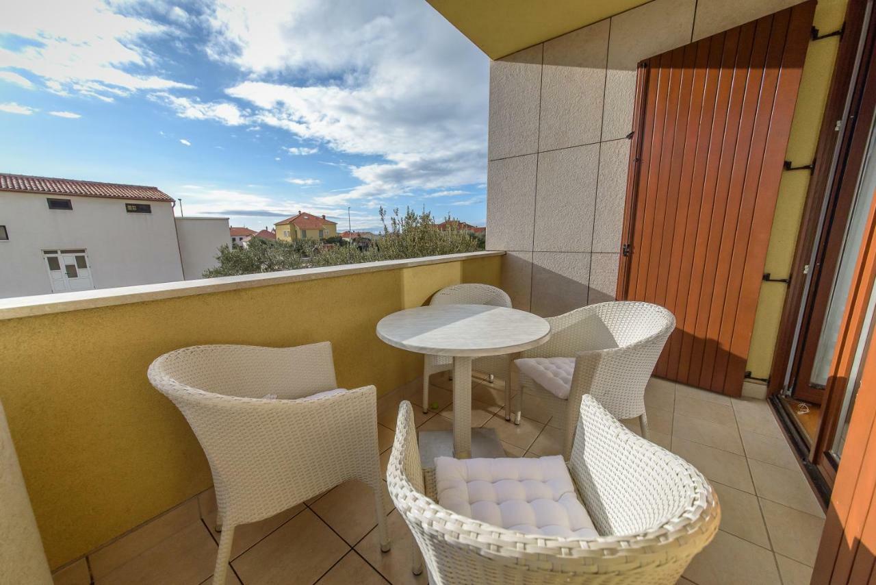 زادار Apartment Happy المظهر الخارجي الصورة