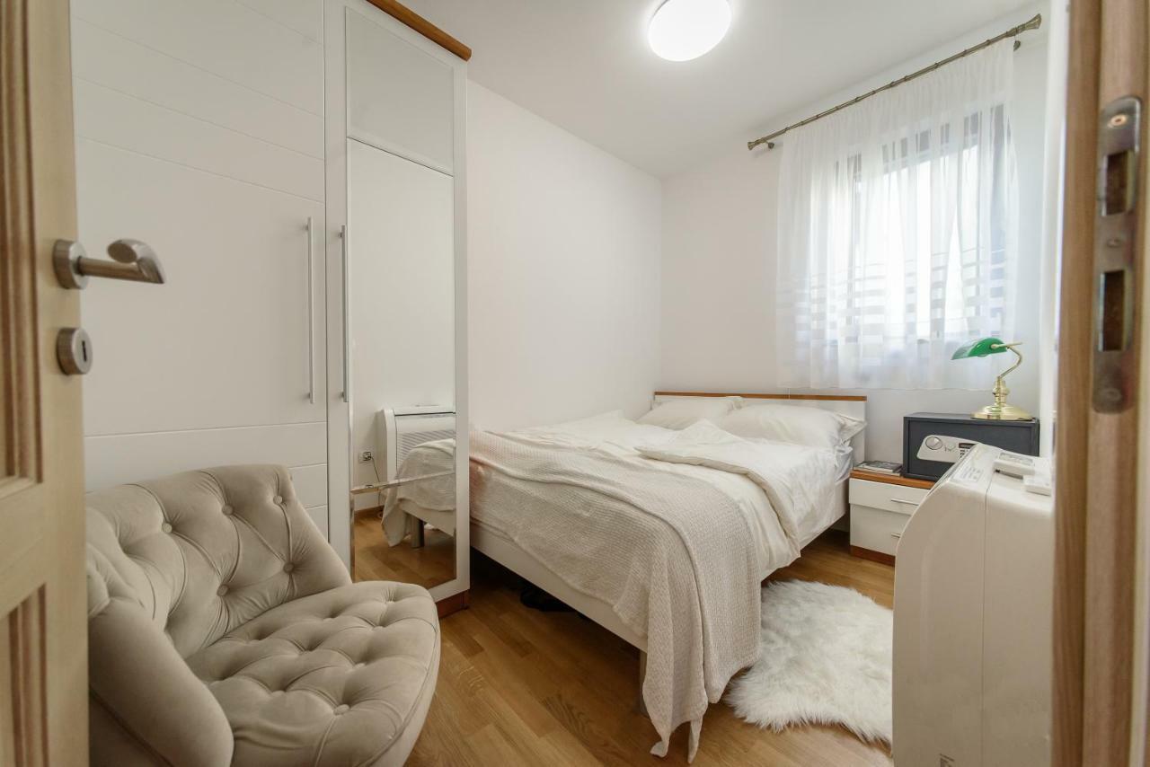 زادار Apartment Happy المظهر الخارجي الصورة