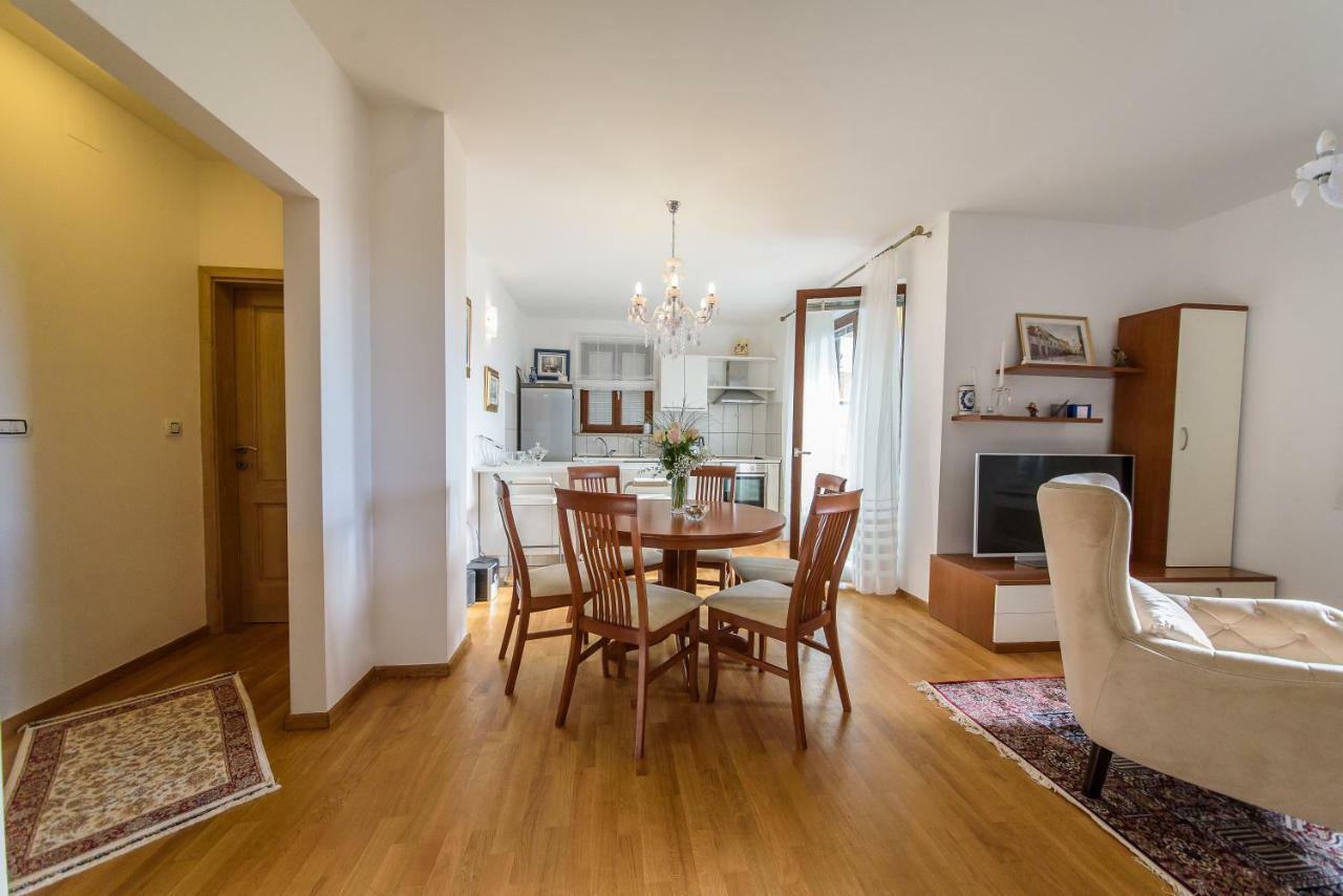 زادار Apartment Happy المظهر الخارجي الصورة